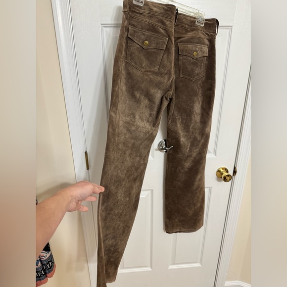 Womyn GORGEOUS 100% Leather, Brown Suede pants, in Excellent condition , Size 10 - Picture 3 of 16